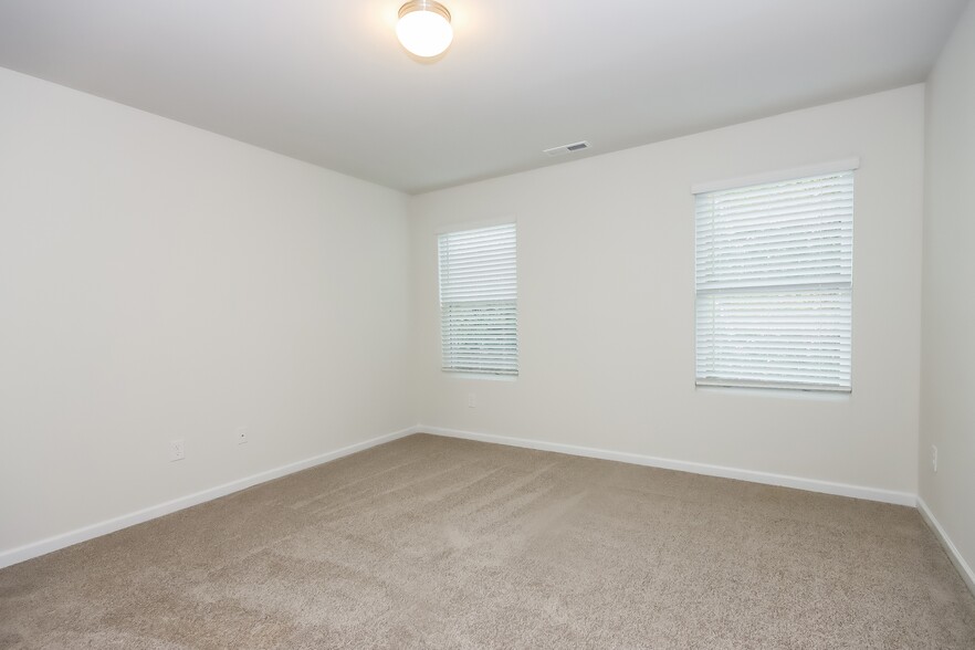 Building Photo - 146 Pumice Dr