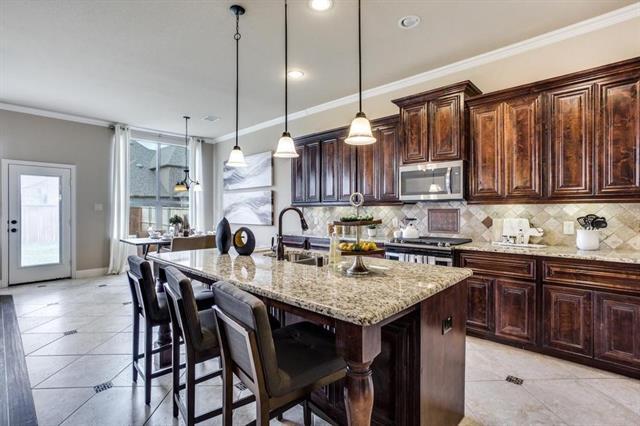 Building Photo - 610 Warner Dr