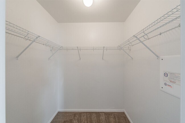 Building Photo - 25% OFF FIRST MONTH'S RENT WITH 12 MONTH LEASE! Lovely 3 bedroom, 2 bath home in Harriet Creek Ra...