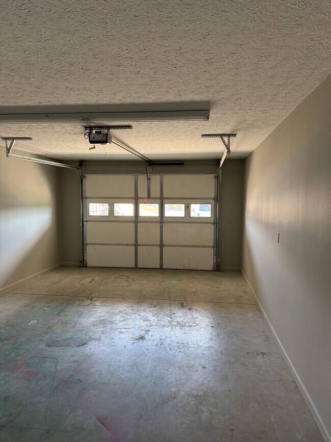 Building Photo - 110 Nancy Ln
