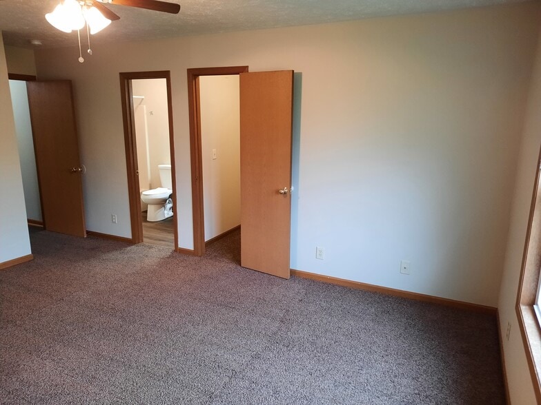 Building Photo - 2109 Fincastle Way