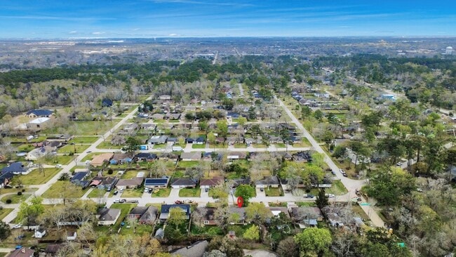 Building Photo - 2806 Oak Dr