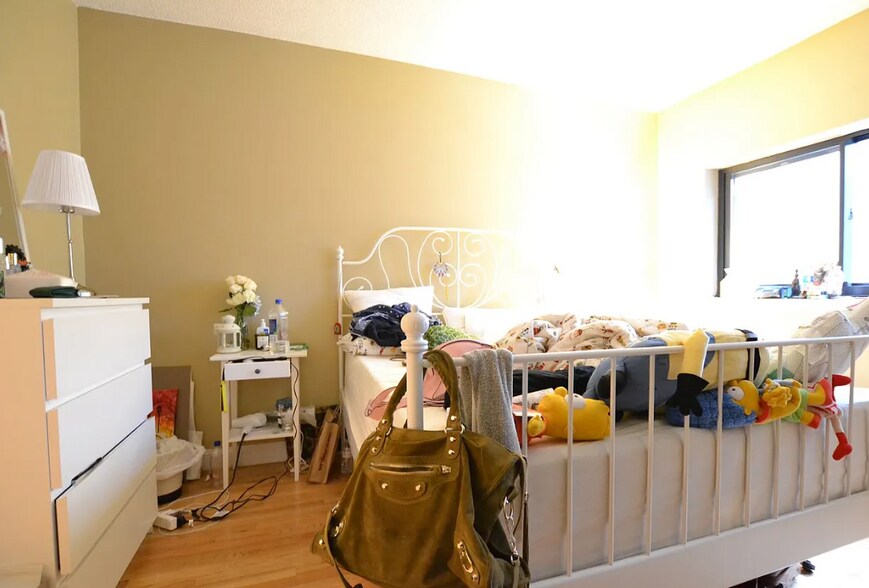 Building Photo - 85 Brainerd Rd