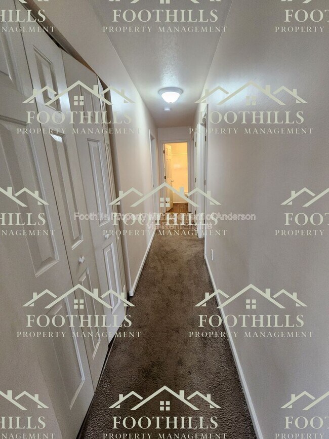 Building Photo - 131 Veranda Cir