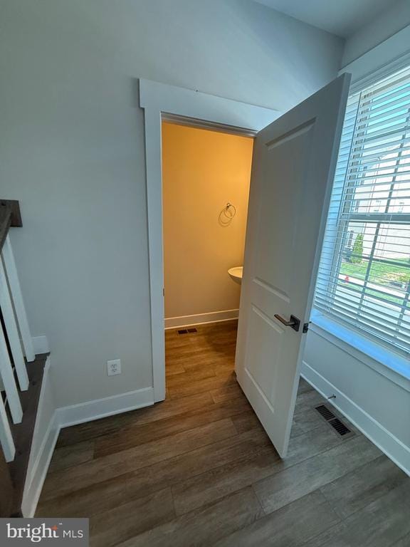 Building Photo - 212 Pomegranate Ln