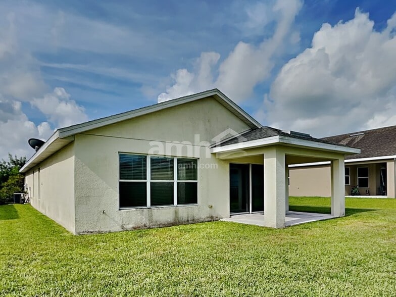 Building Photo - 5504 71st St E