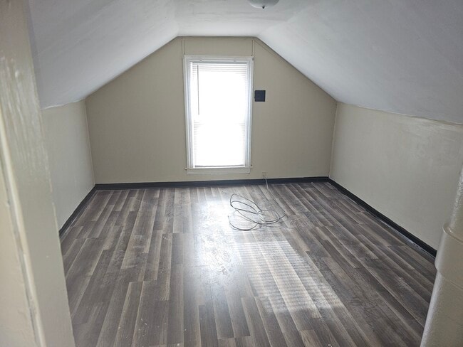 Building Photo - 1612 S 31st St