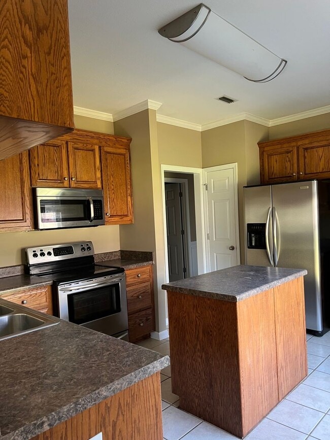 Building Photo - 183 Co Rd 739