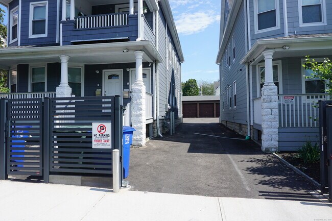 Building Photo - 361 Gregory St
