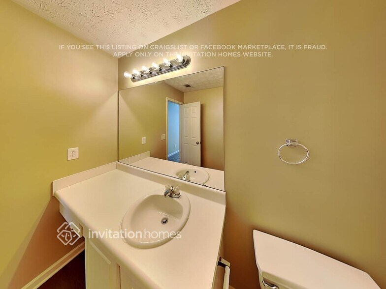 Building Photo - 4516 Swan Trce