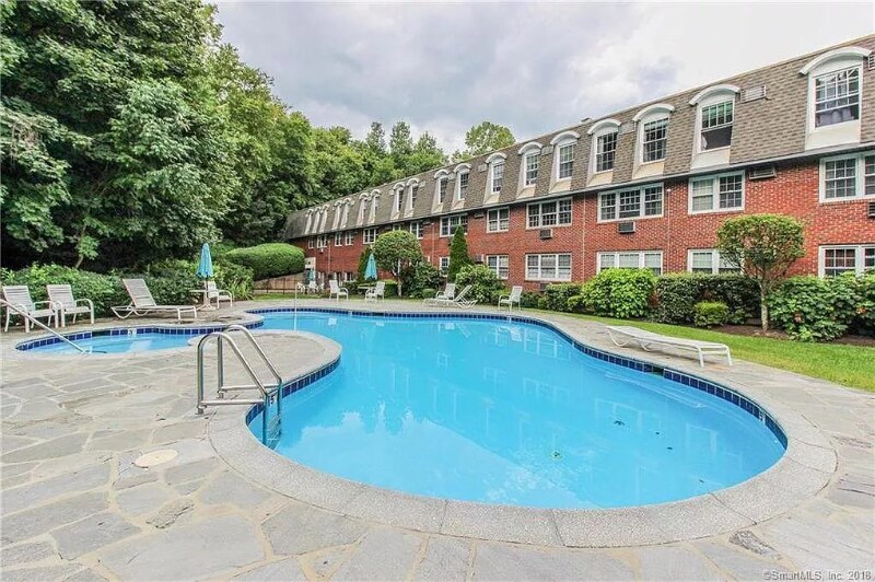 Building Photo - 34 A Padanaram Rd