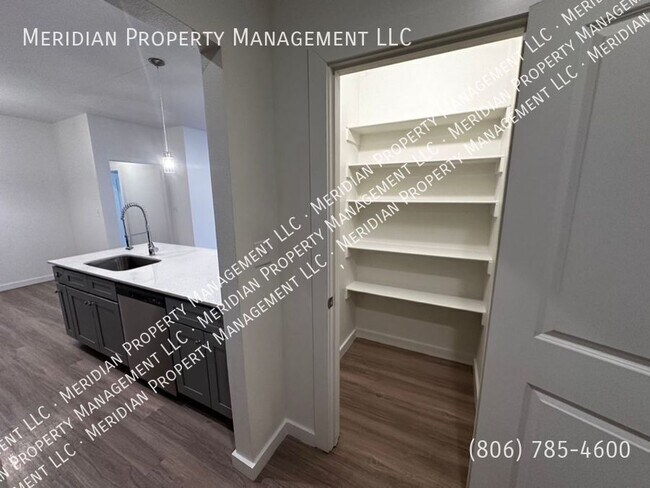 Building Photo - 5508 Itasca-A