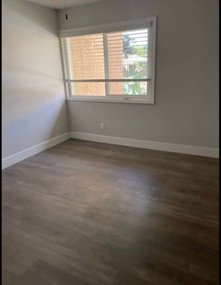 Building Photo - 1001 W MacArthur Blvd