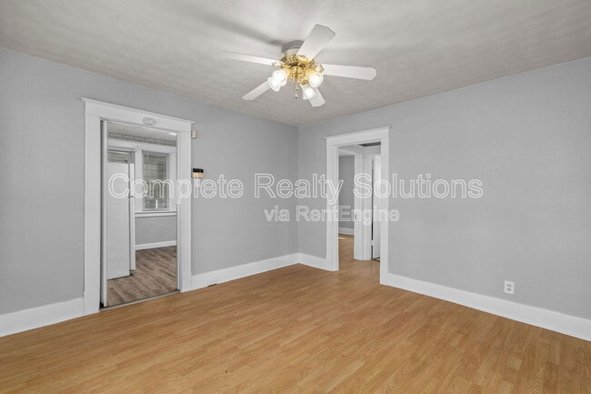 Building Photo - 3514 Colonial Ave