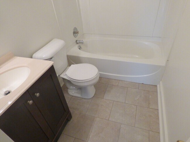 Building Photo - 4601 Holton Ave