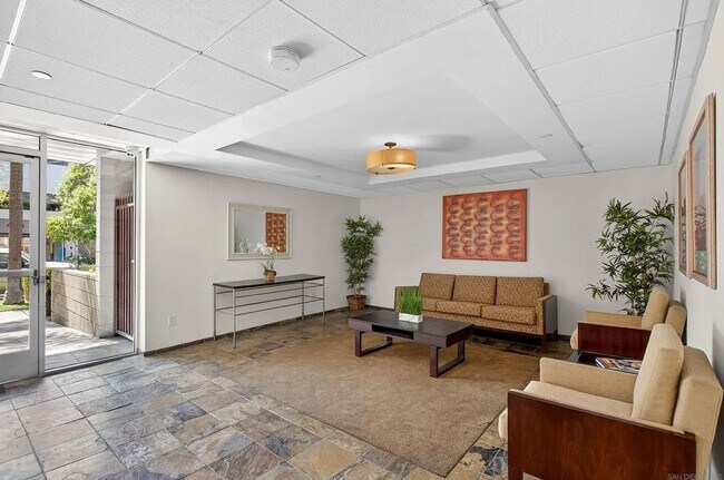 Building Photo - 4077 Third Ave