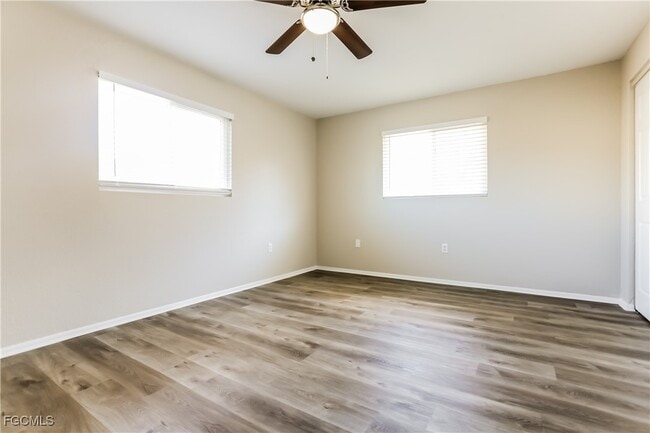 Building Photo - 1058 Riggs St