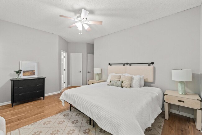 Building Photo - Beautifully Remodeled 4BR Ranch in Matthews