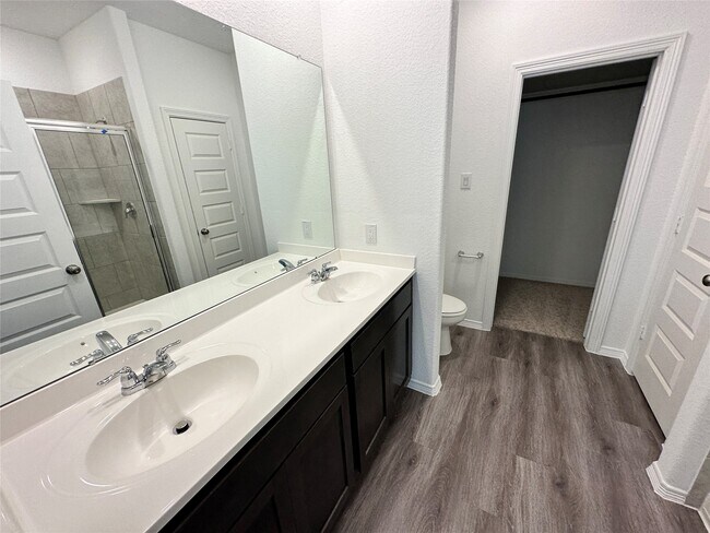 Building Photo - 16492 Moss Ln