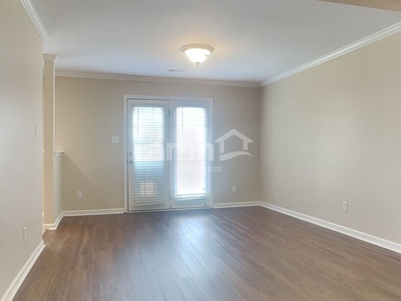 Building Photo - 6560 Gentlewinds Dr