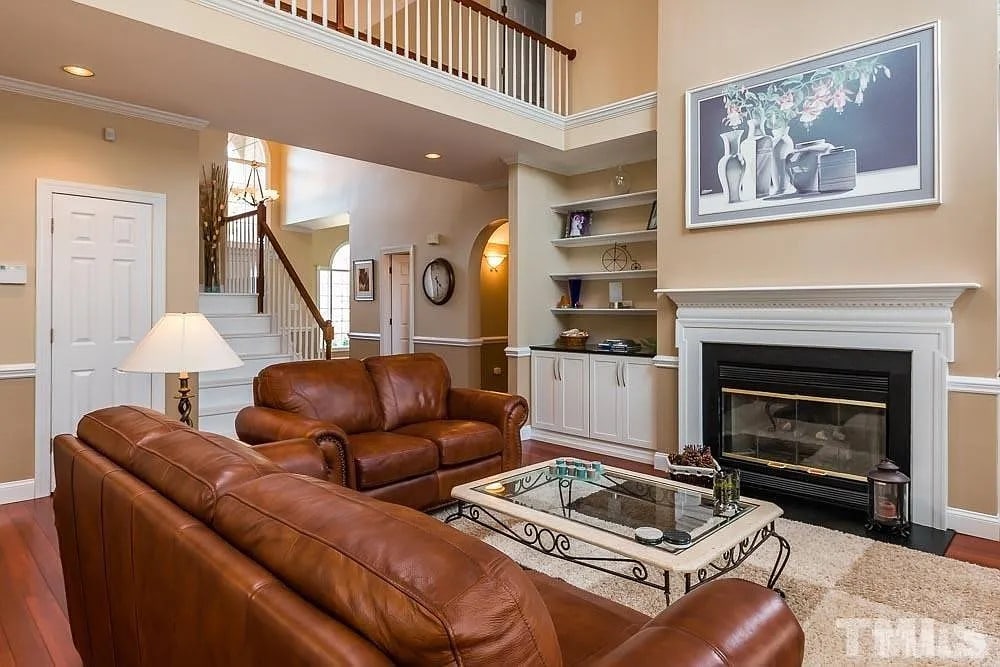 Building Photo - 102 Poplar Knoll Ct