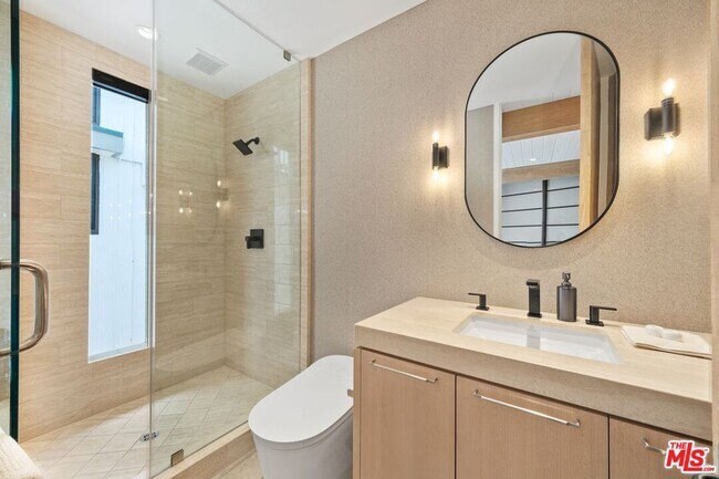 Building Photo - 24112 Malibu Rd