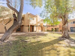 Building Photo - 1425 E Desert Cove Ave