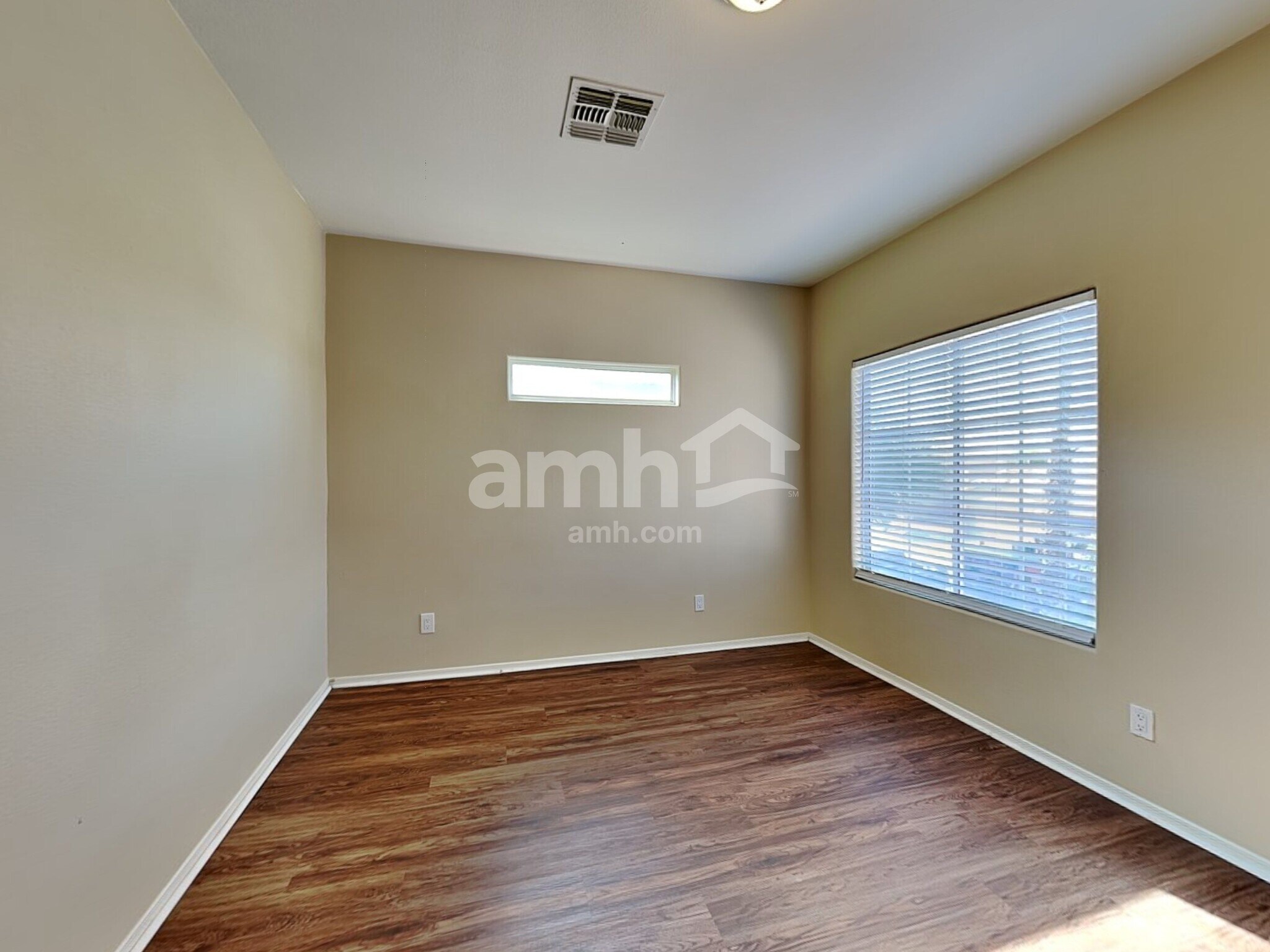 Building Photo - 13240 W Watson Ln