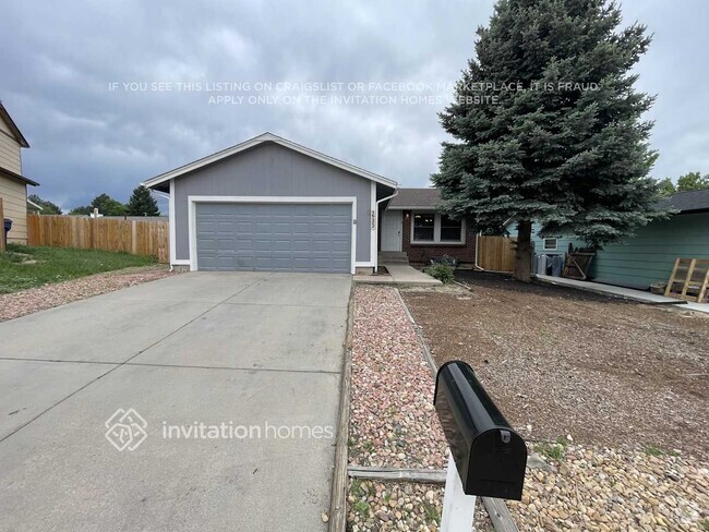 Building Photo - 16522 E Princeton Pl