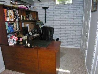 Building Photo - 1915 Hartford Ln