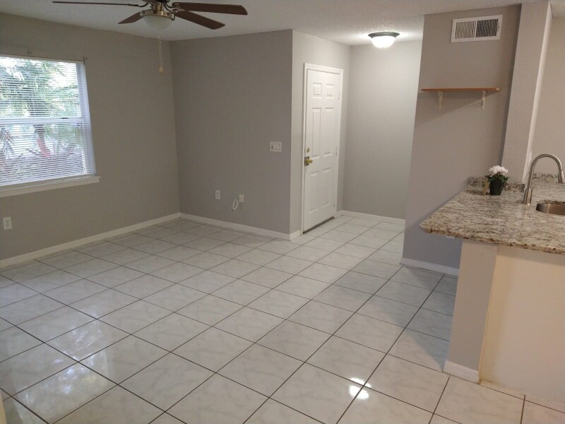 Building Photo - 12540 Equestrian Cir