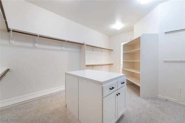 Building Photo - 904 Pont Chartrain Dr