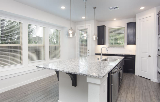 Window seating in the Kitchen - 27028 Hidden Rock Ct