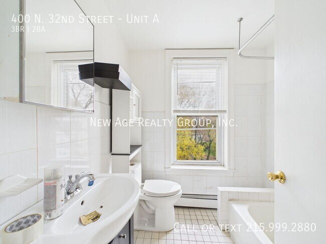 Building Photo - 400 N 32nd St