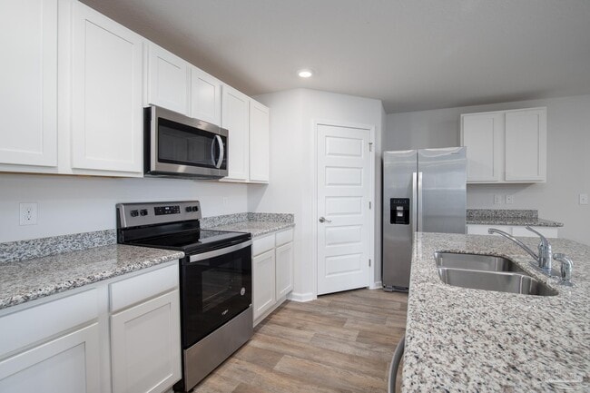 Building Photo - 5540 Lancelot Trl