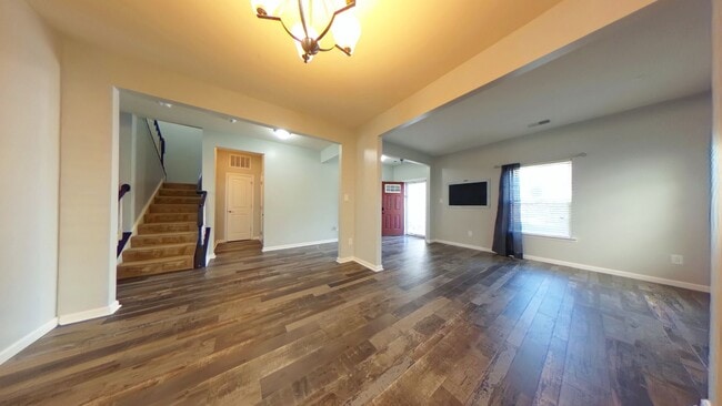 Building Photo - 4 Bedroom 2.5 Bathroom Rental in Oakmont o...