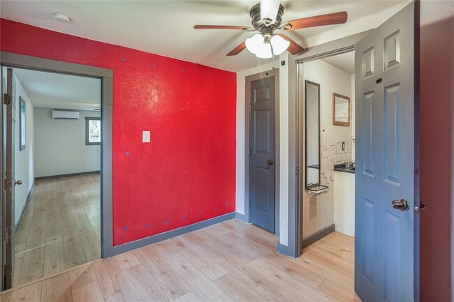 Building Photo - 5313 Firnat St