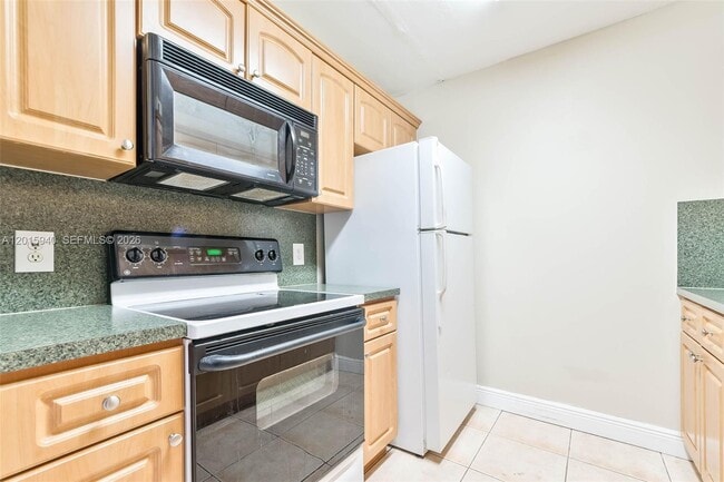 Building Photo - 13355 SW 9th Ct