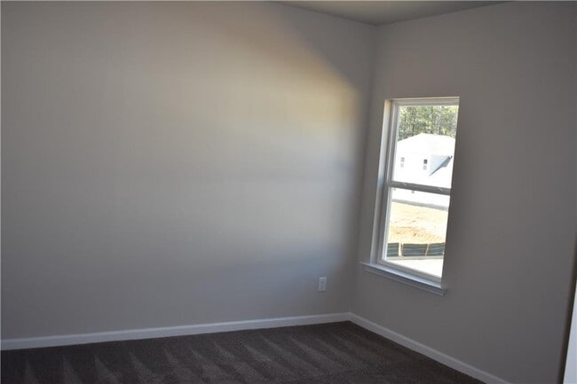 Building Photo - 102 Graham Cir