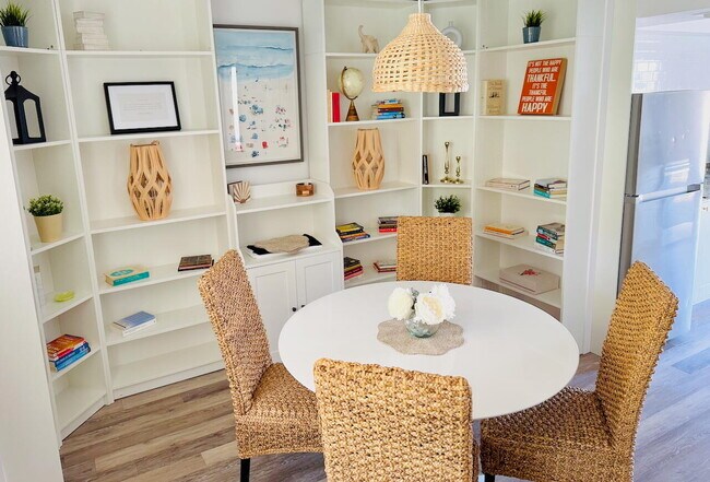 Building Photo - 311 N Swinton Ave