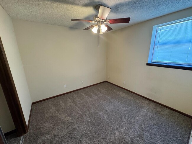 Building Photo - 1437 Westbrooke