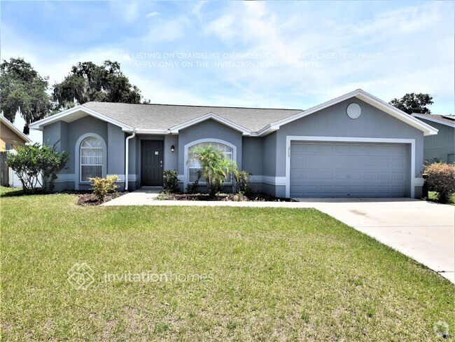 Building Photo - 2709 Oak Hammock Loop