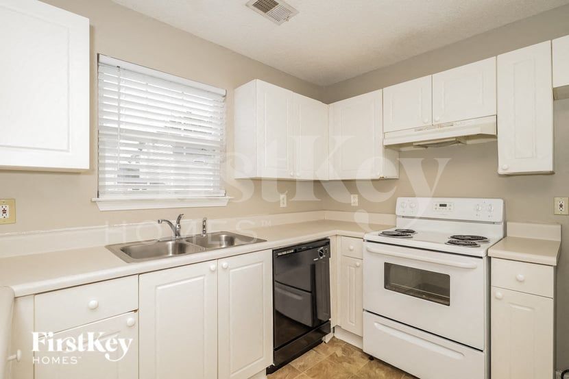 Building Photo - 137 Watercress Ct