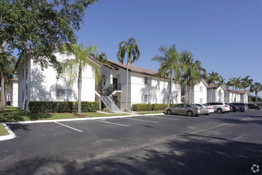 Building Photo - The Emerson