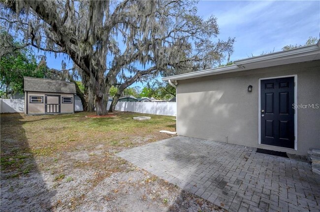 Building Photo - 1414 E Idlewild Ave