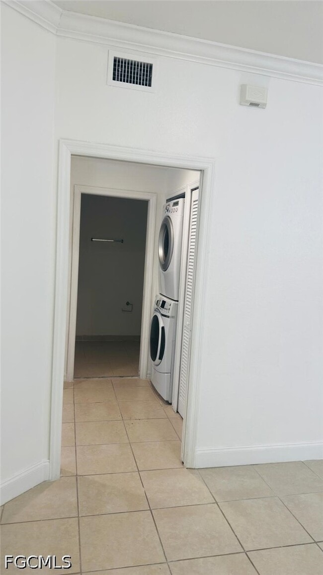 Building Photo - 8484 Bernwood Cove Loop