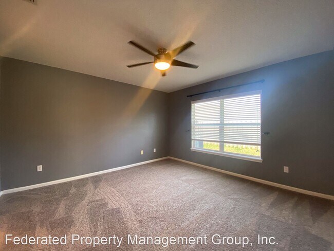Building Photo - 6942 Southern Oaks Dr W