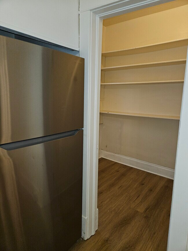 Pantry - 5706 22nd Ave