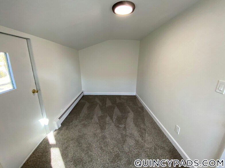 Building Photo - 71 Water St