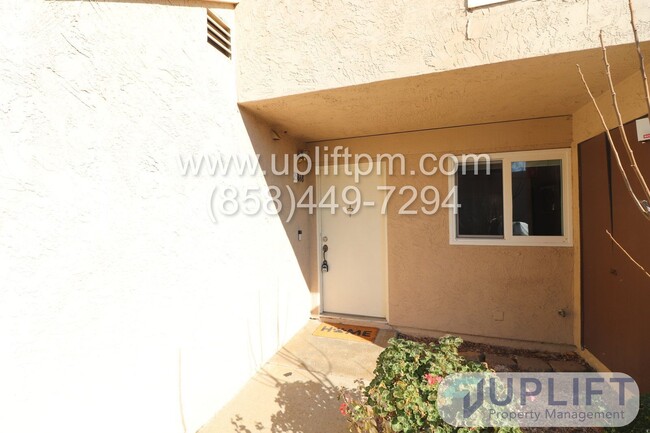Building Photo - 23668 Country Villa Rd